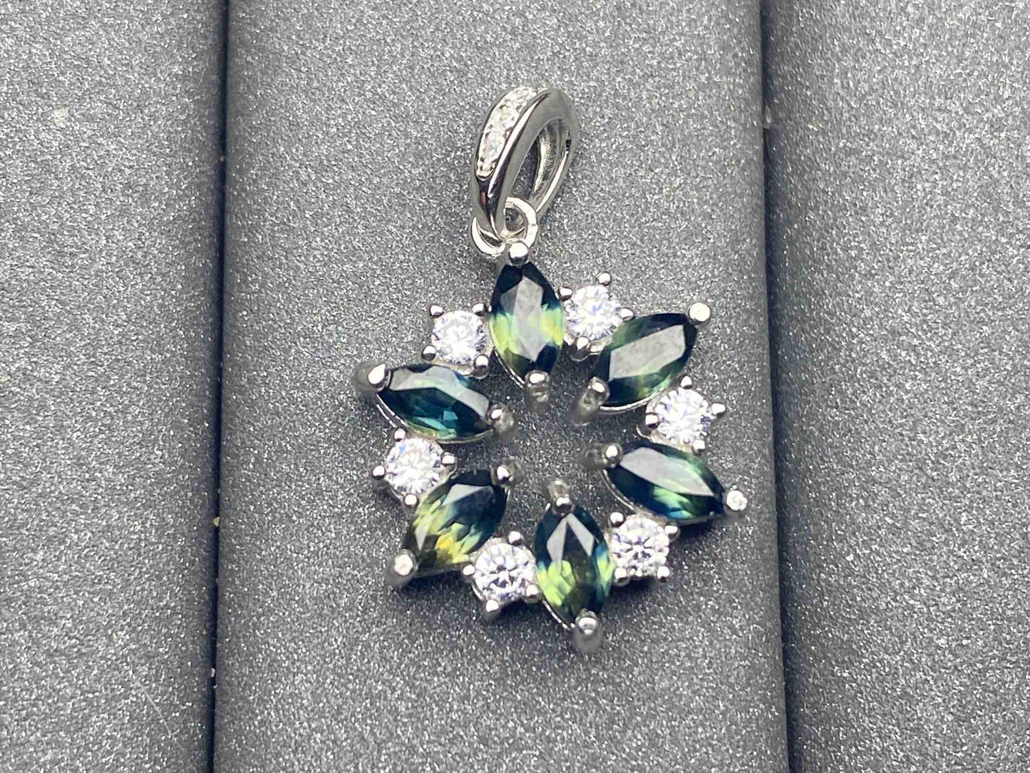 3562 Sapphire Pendant