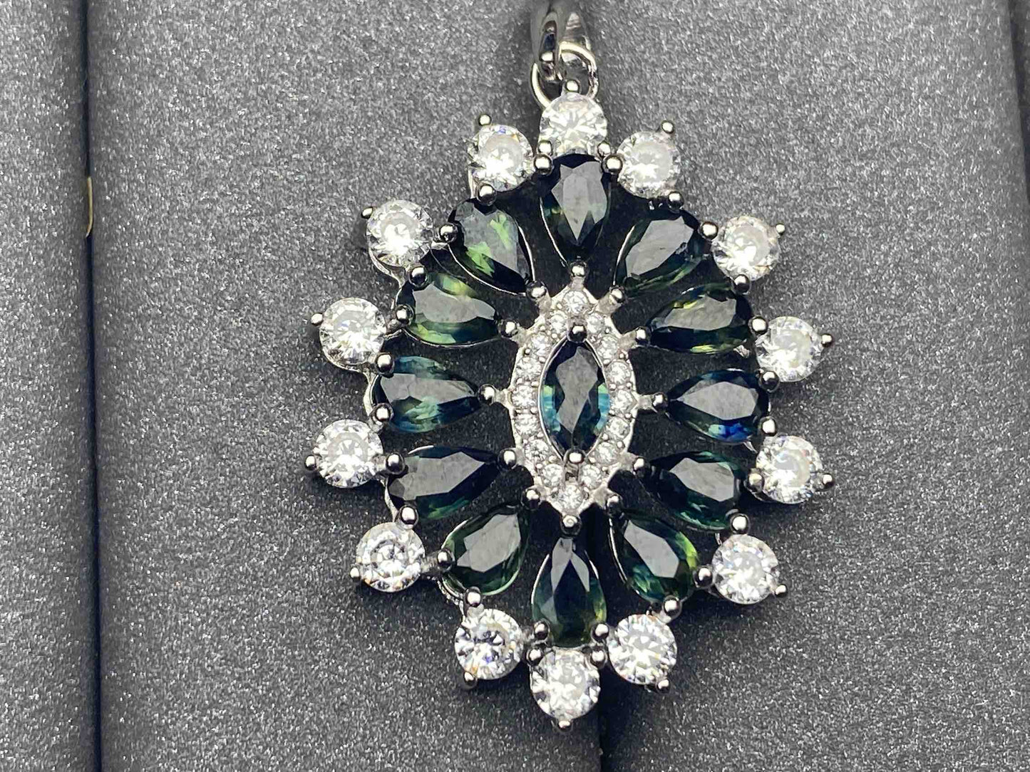 3567 Sapphire Pendant