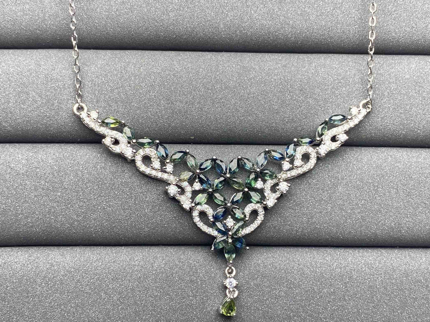 3583 Sapphire Necklace