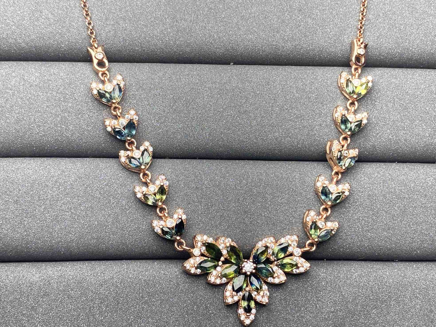 3586 Sapphire Necklace