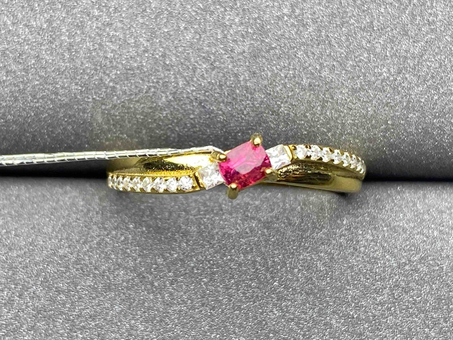 3693 Spinel Ring