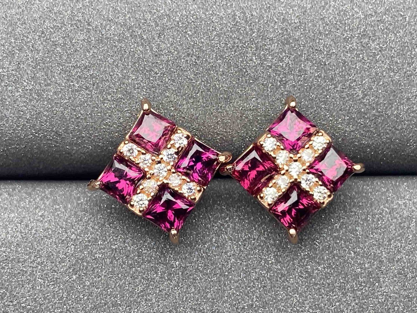 3751 Garnet Earrings