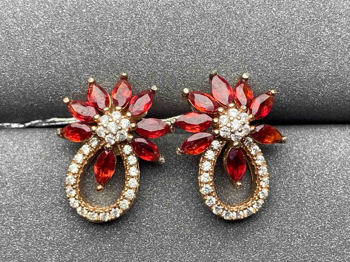 3765 Ruby Earrings