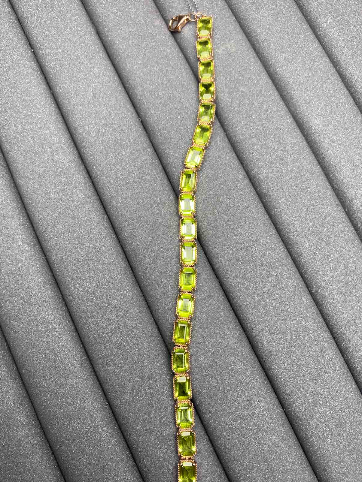 3959 Peridot Bracelet