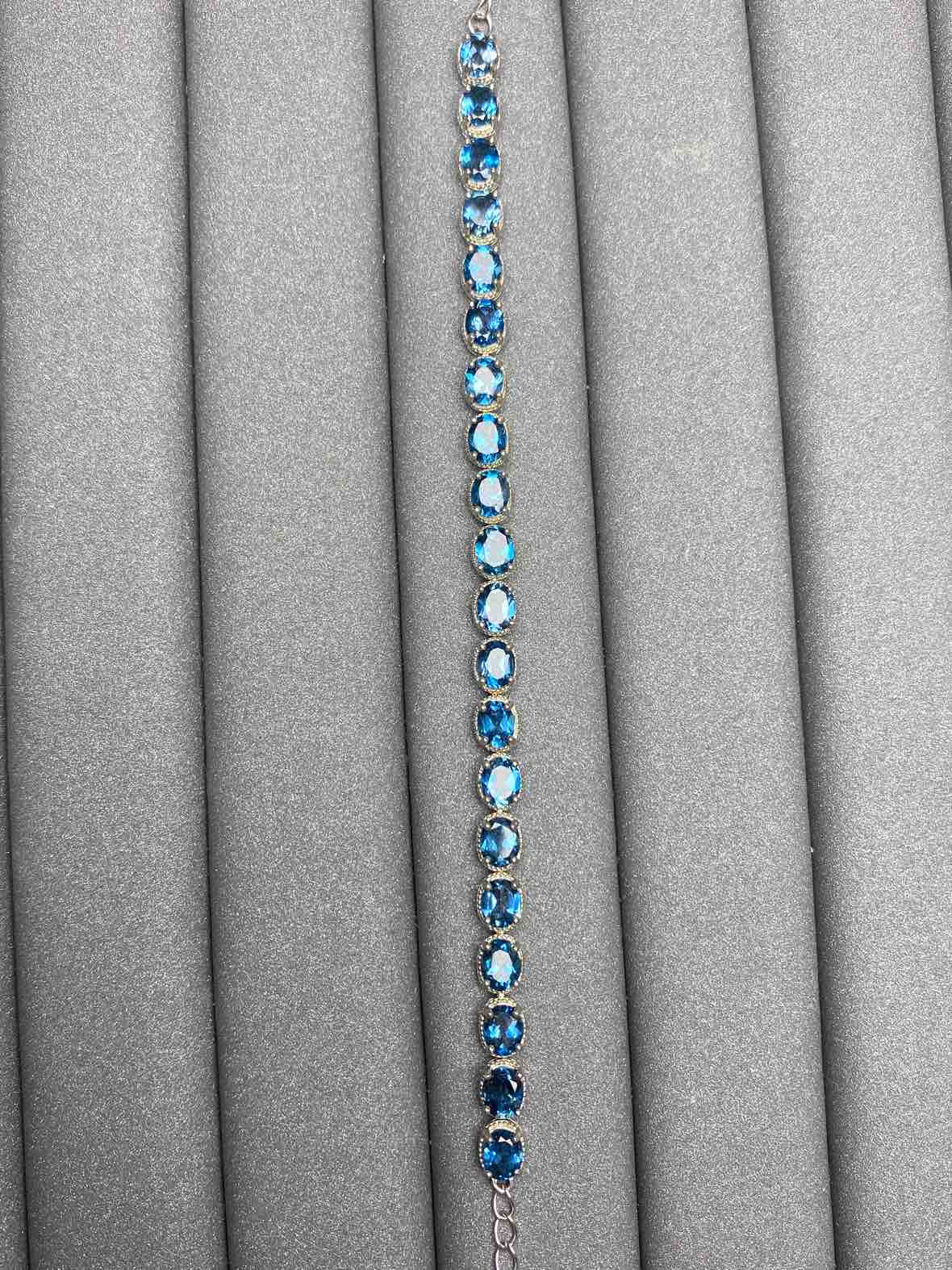 3960 Topaz Bracelet