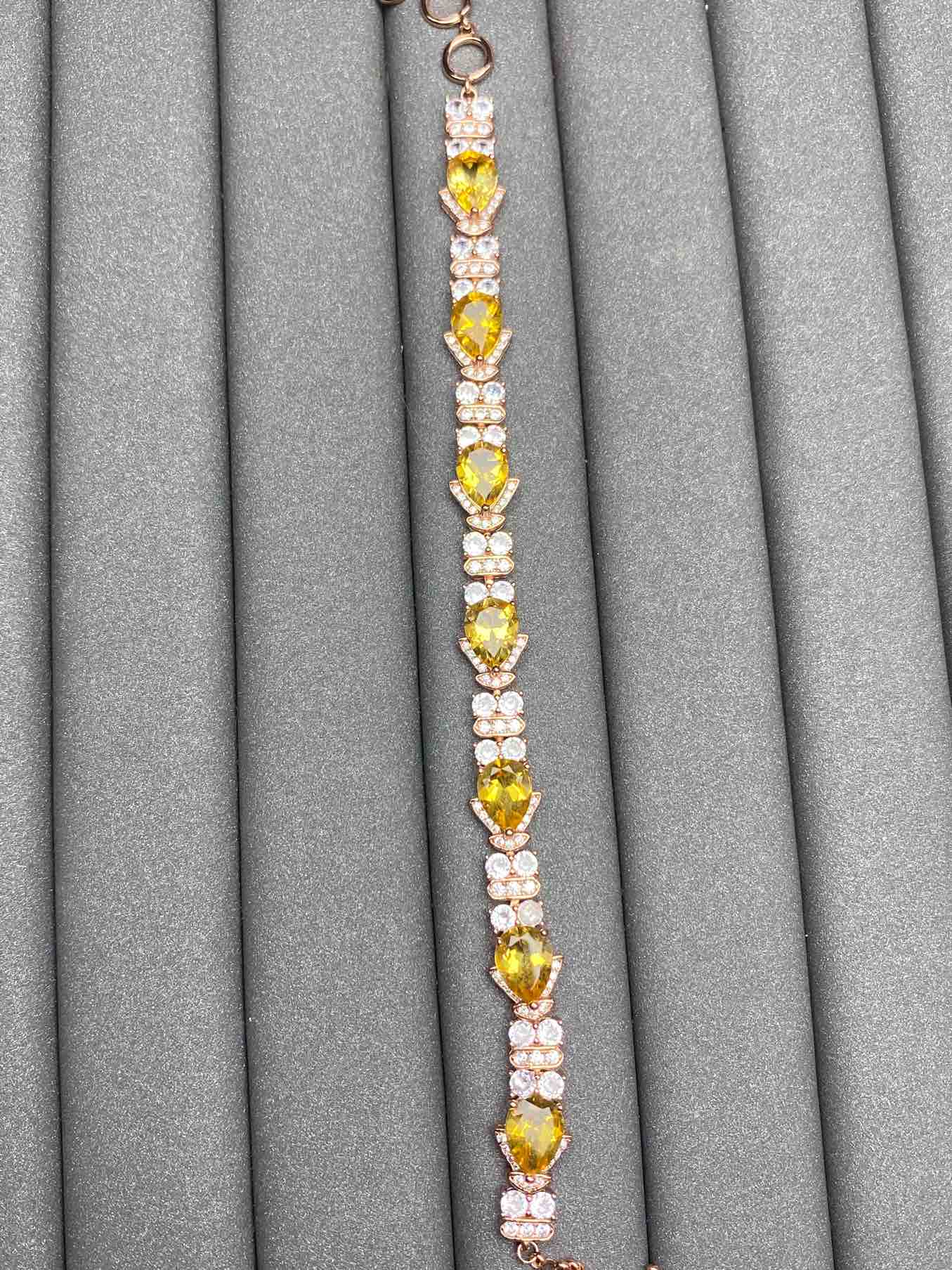 3964 Citrine Bracelet