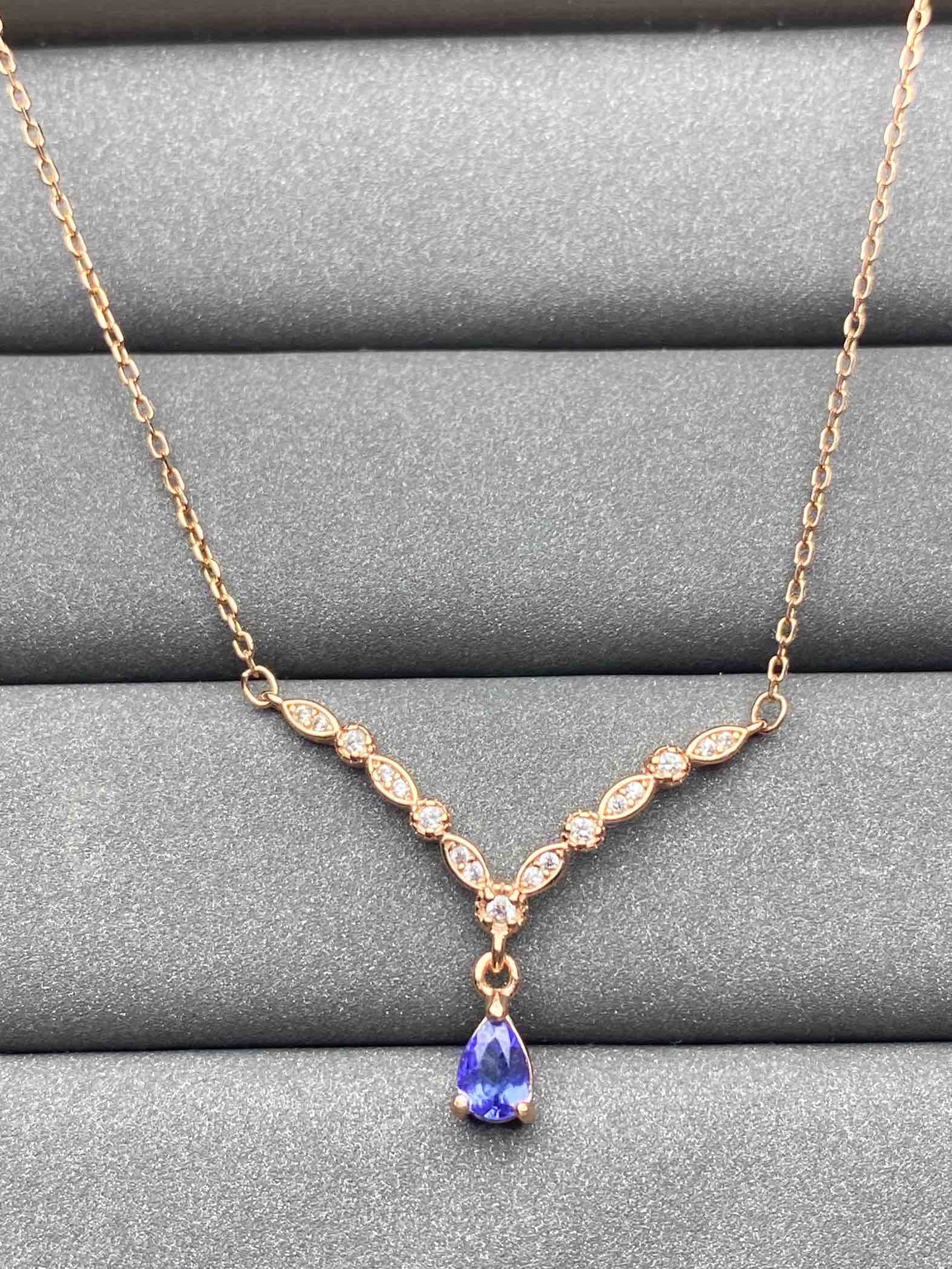3977 Tanzanite Necklace