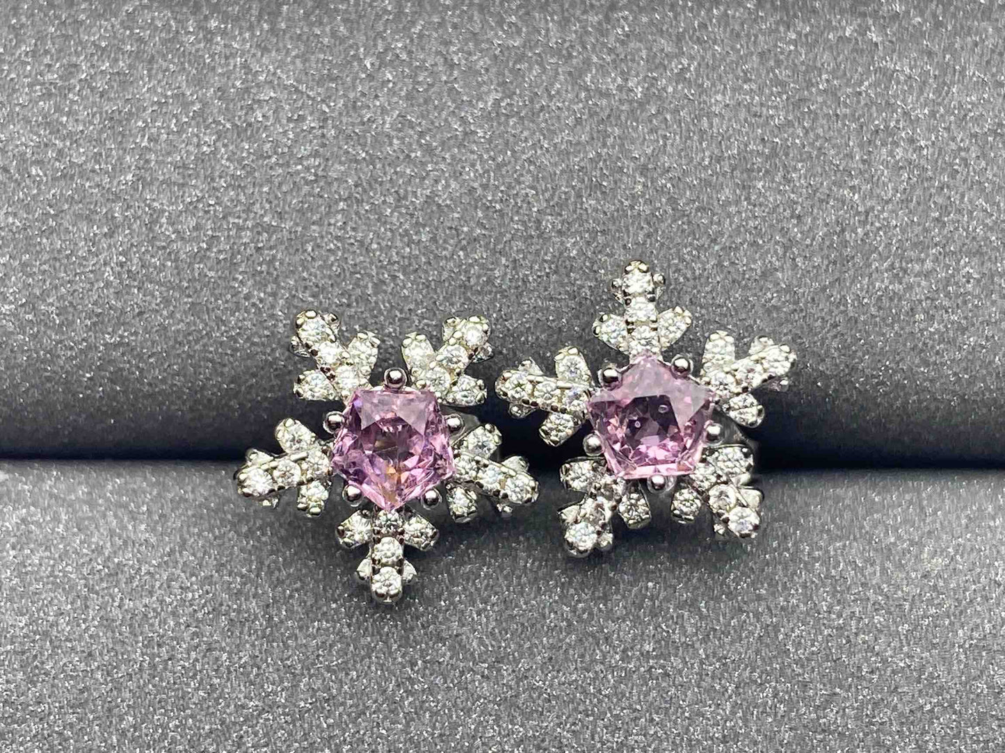 3996 Spinel Earrings