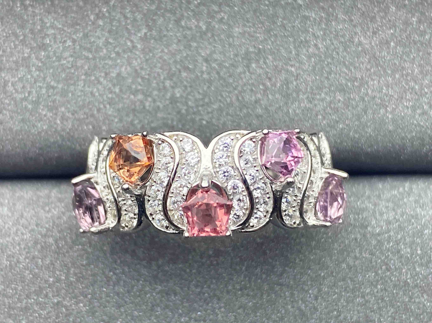 4023 Spinel Ring