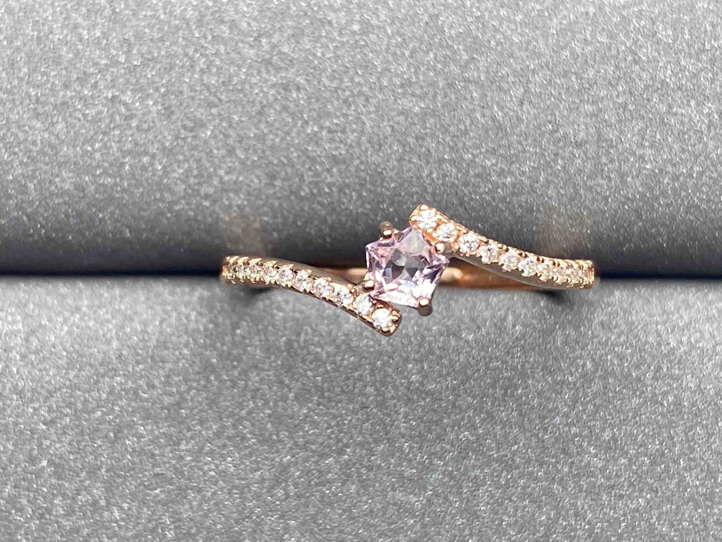 4040 Spinel Ring