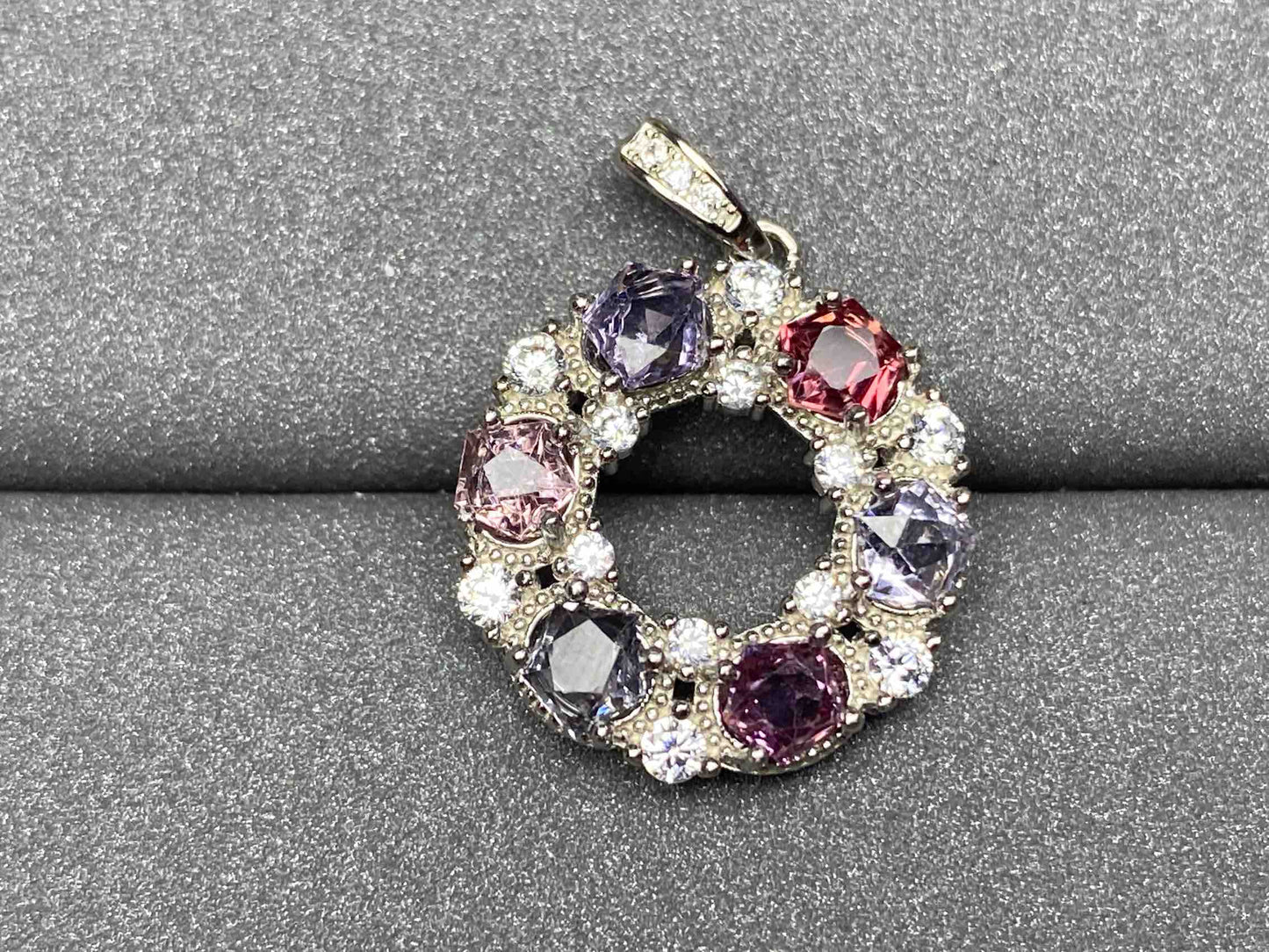 4261 Spinel Pendant