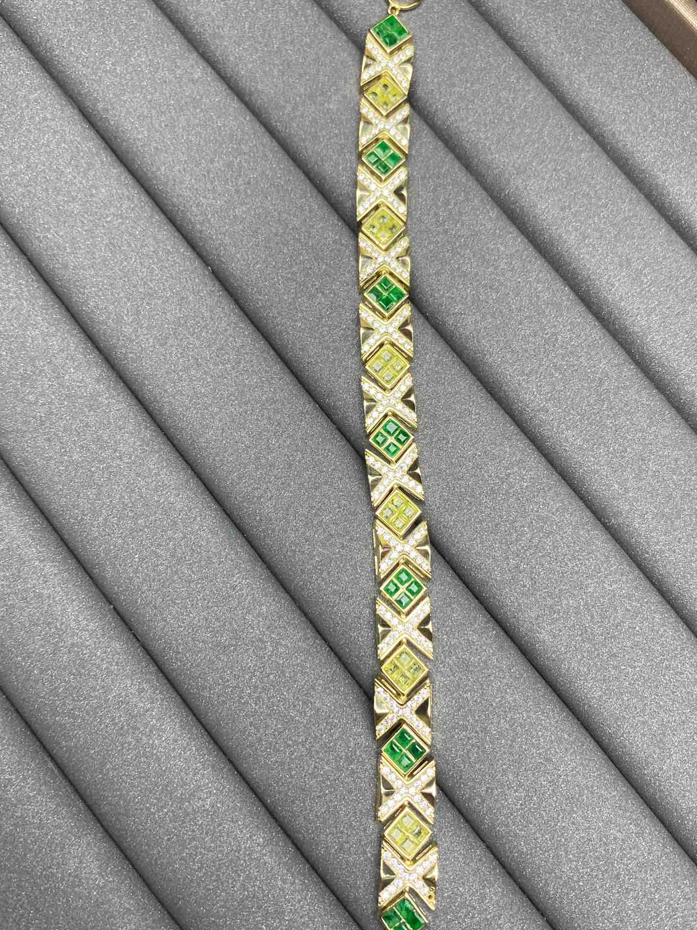 4316 Emerald Bracelet