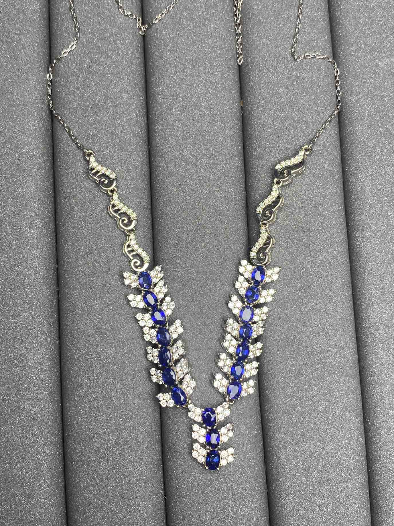 4395 Sapphire Necklace