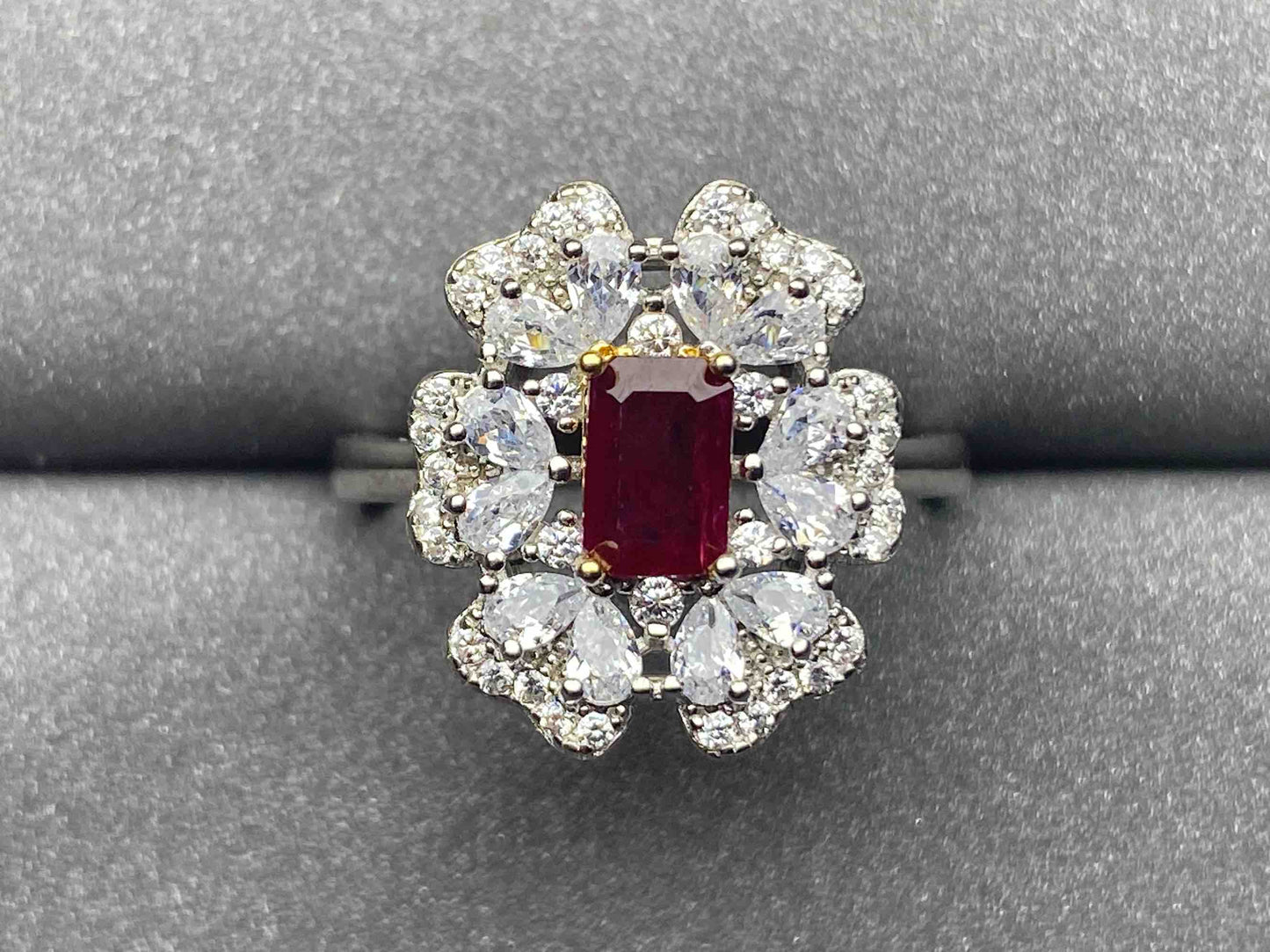 4414 Ruby Ring