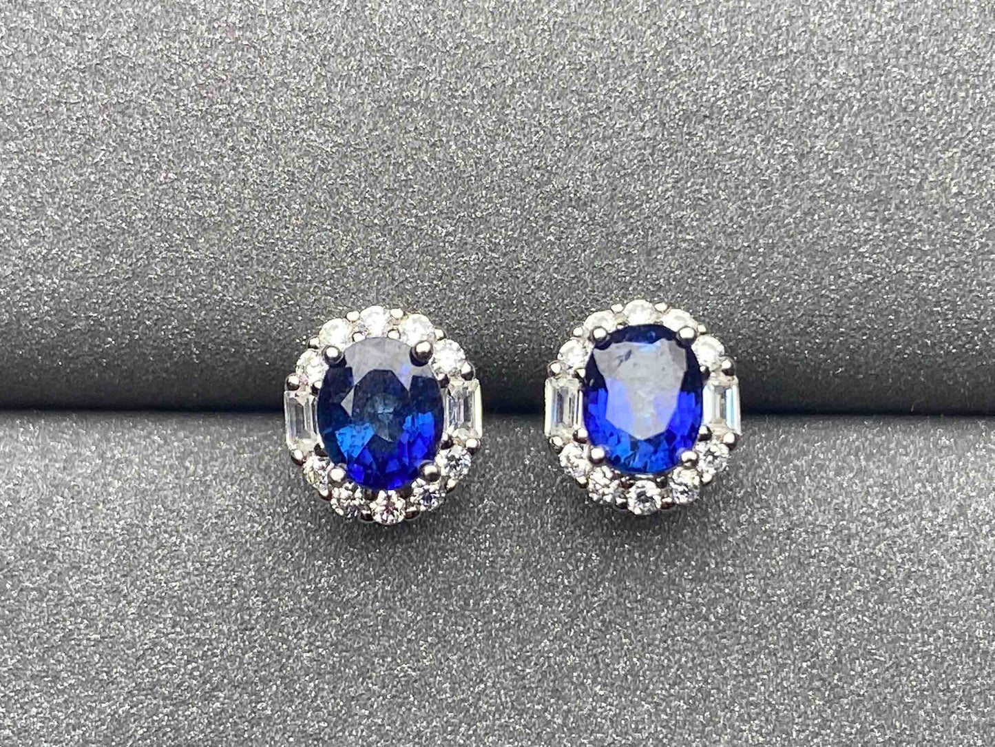 4425 Sapphire Earrings