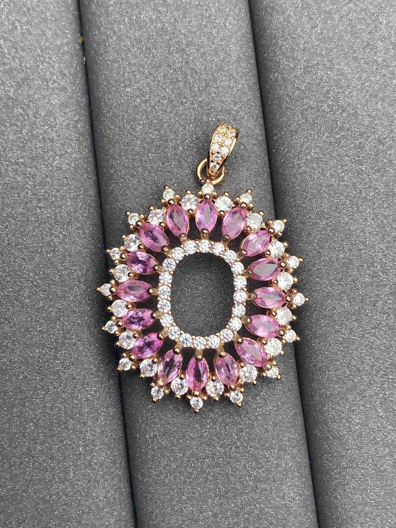 4429 Sapphire Pendant