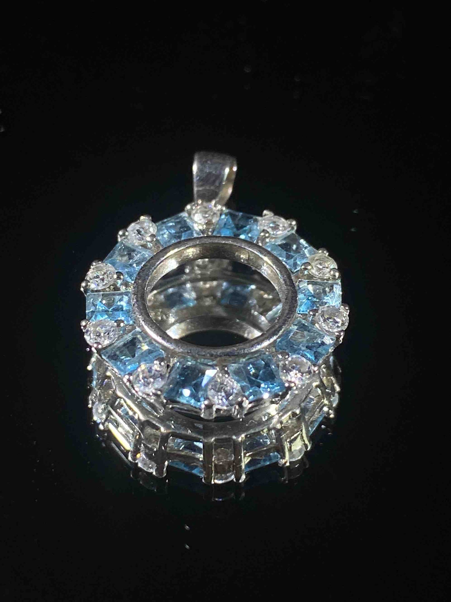4545 Topaz Pendant