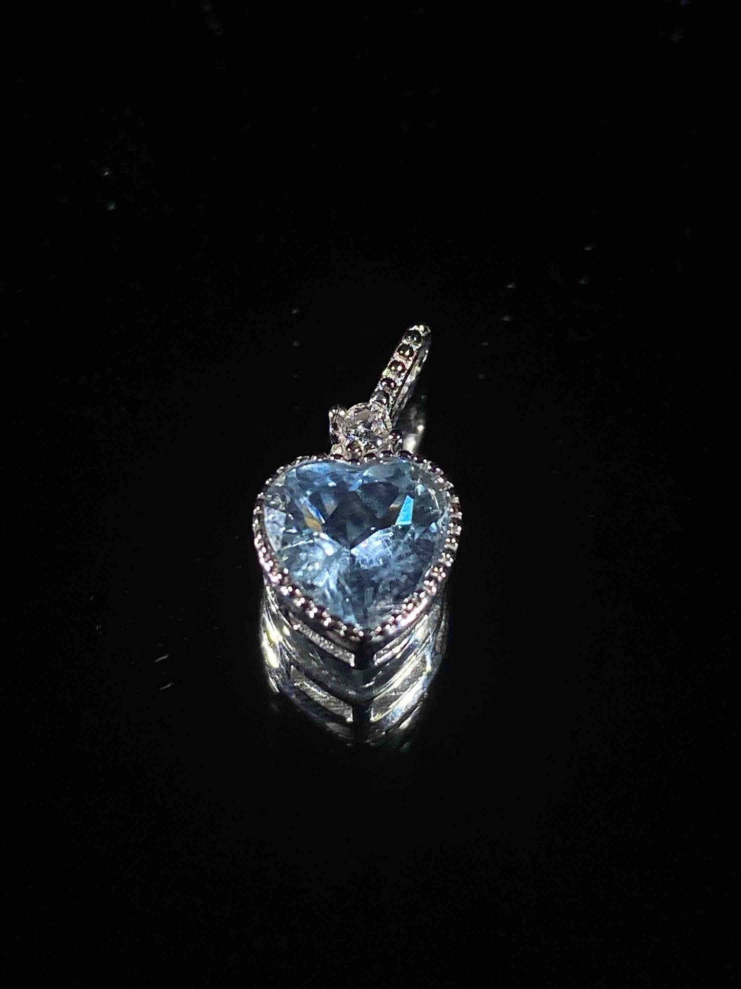 4547 Aquamarine Pendant