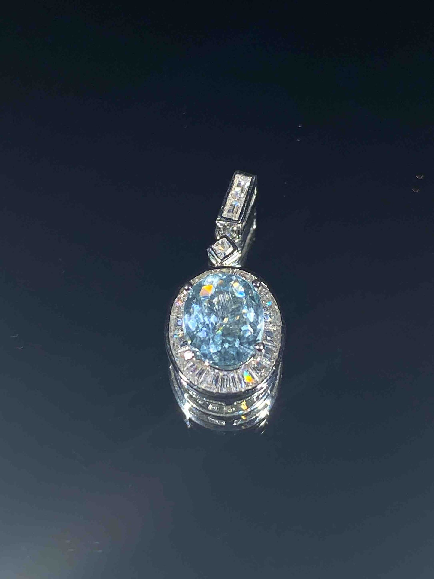 4562 Aquamarine Pendant