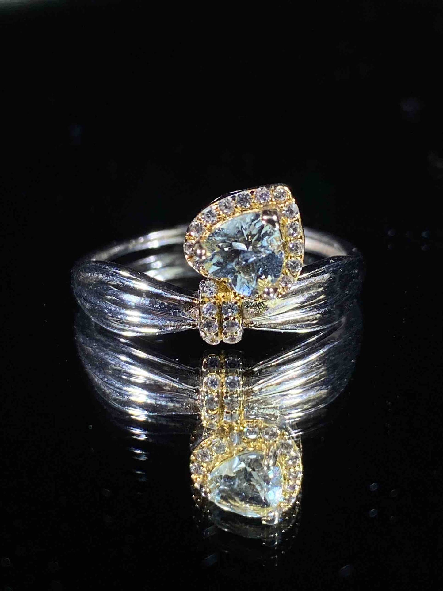 4600 Aquamarine Ring