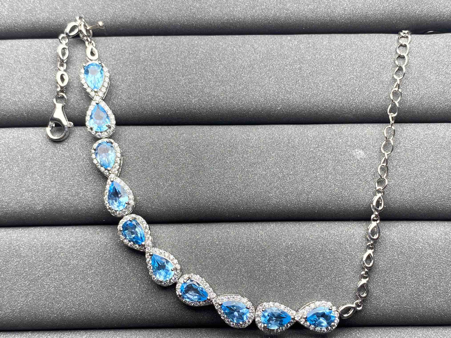 4680 Topaz Bracelet