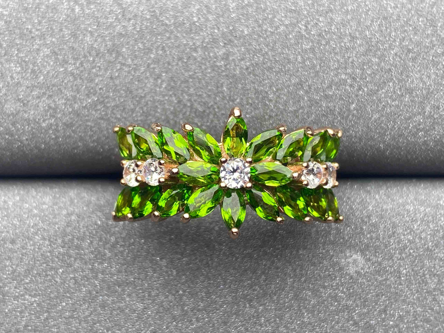 4721 Diopside Ring