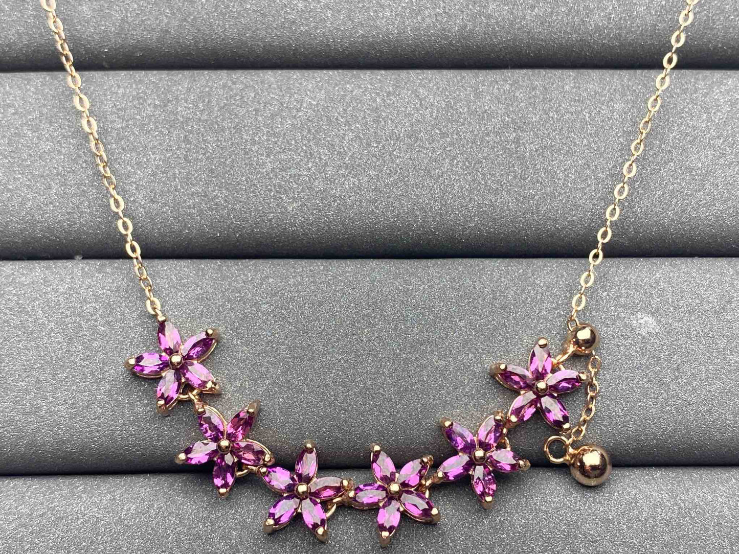 4735 Garnet Necklace