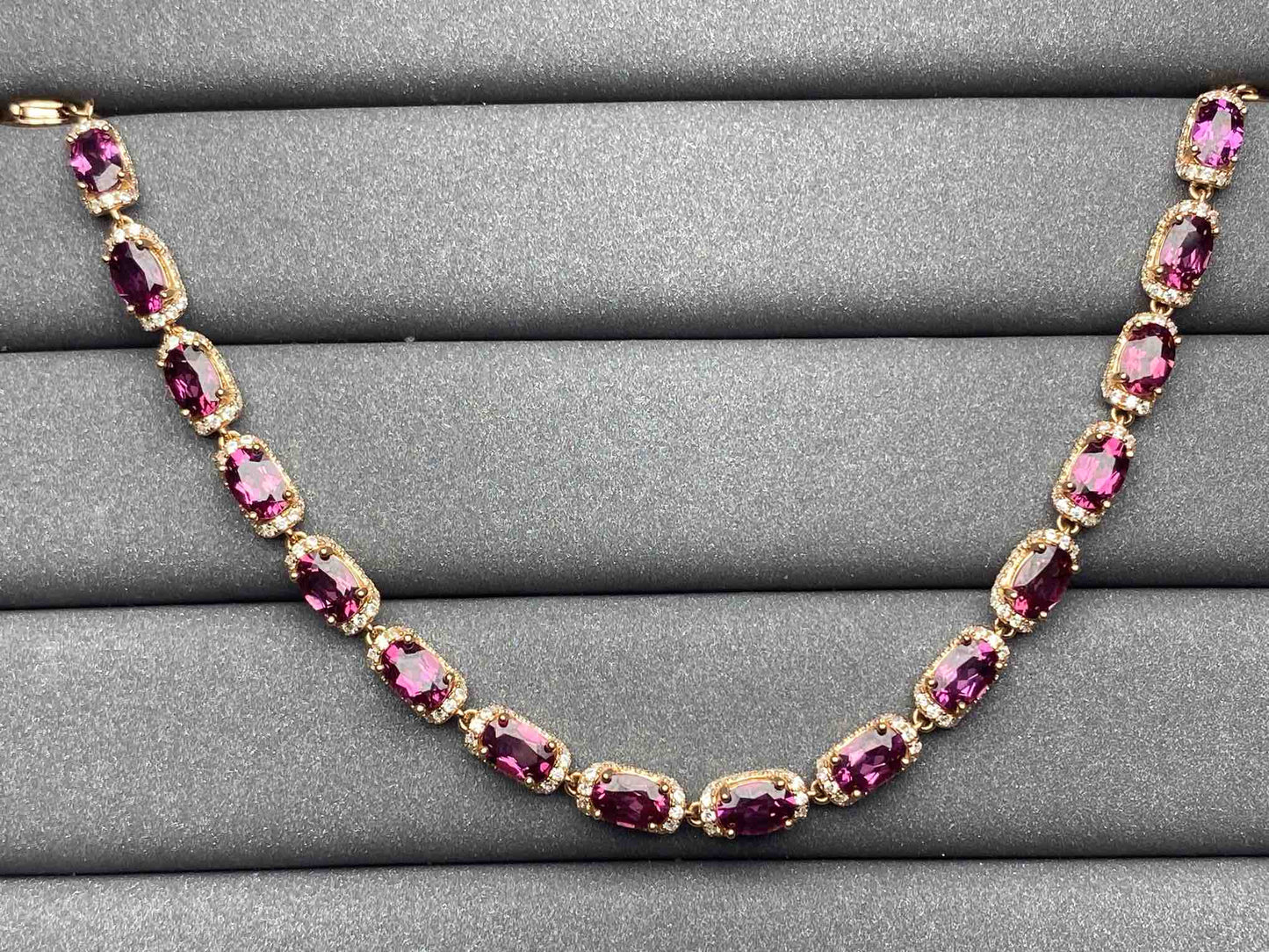 4775 Garnet Bracelet