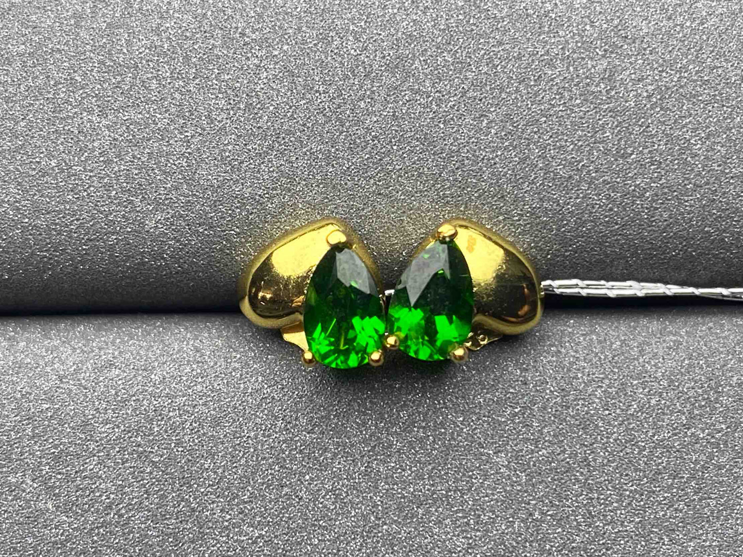 4852 Diopside Earrings