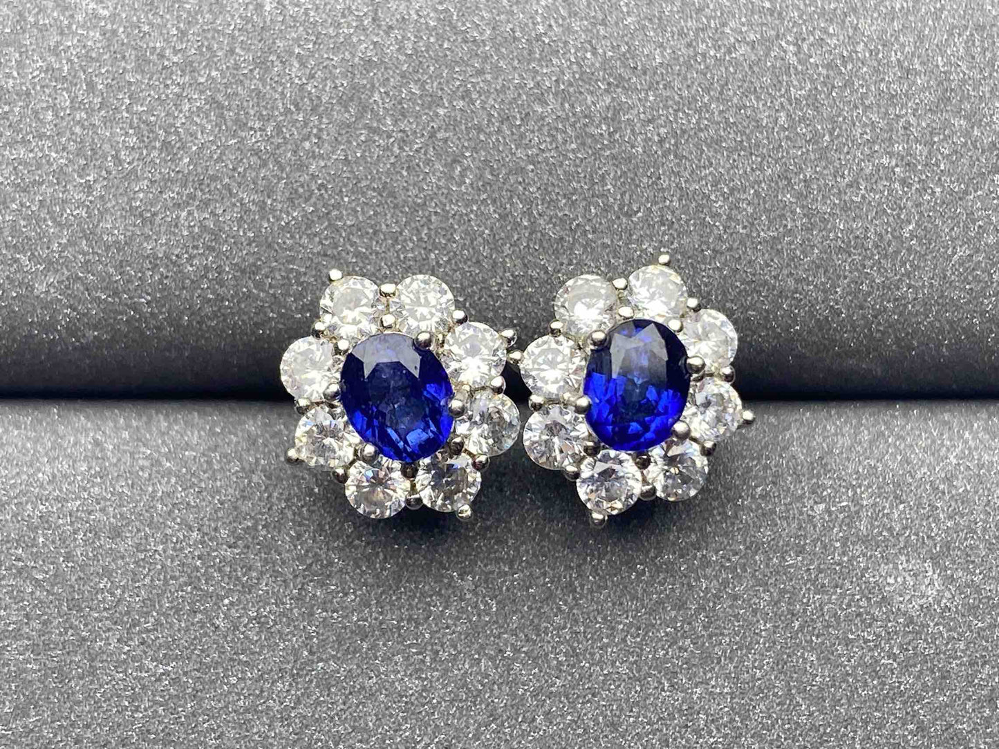 4886 Sapphire Earrings