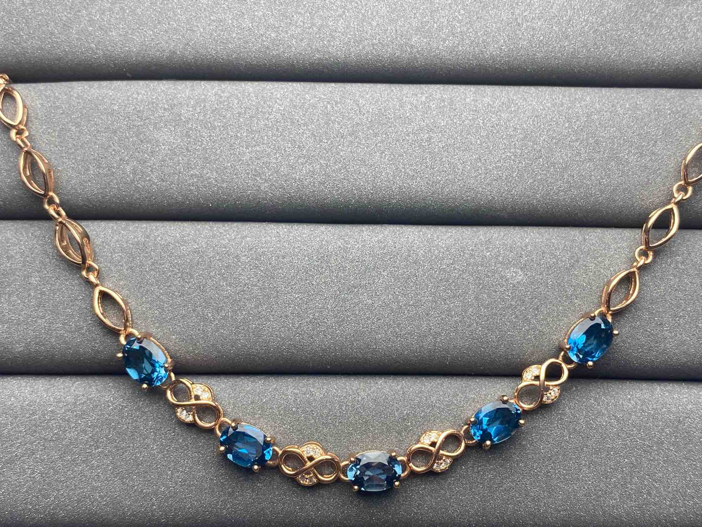 4980 Topaz Bracelet