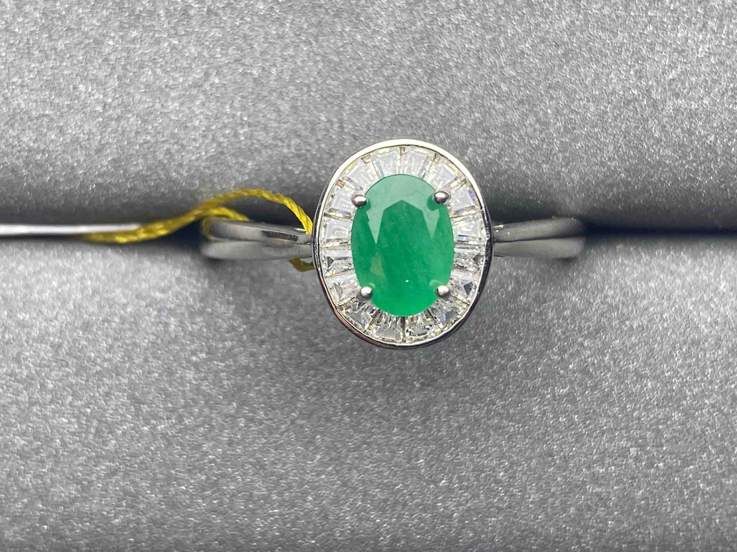 4995 Emerald Ring