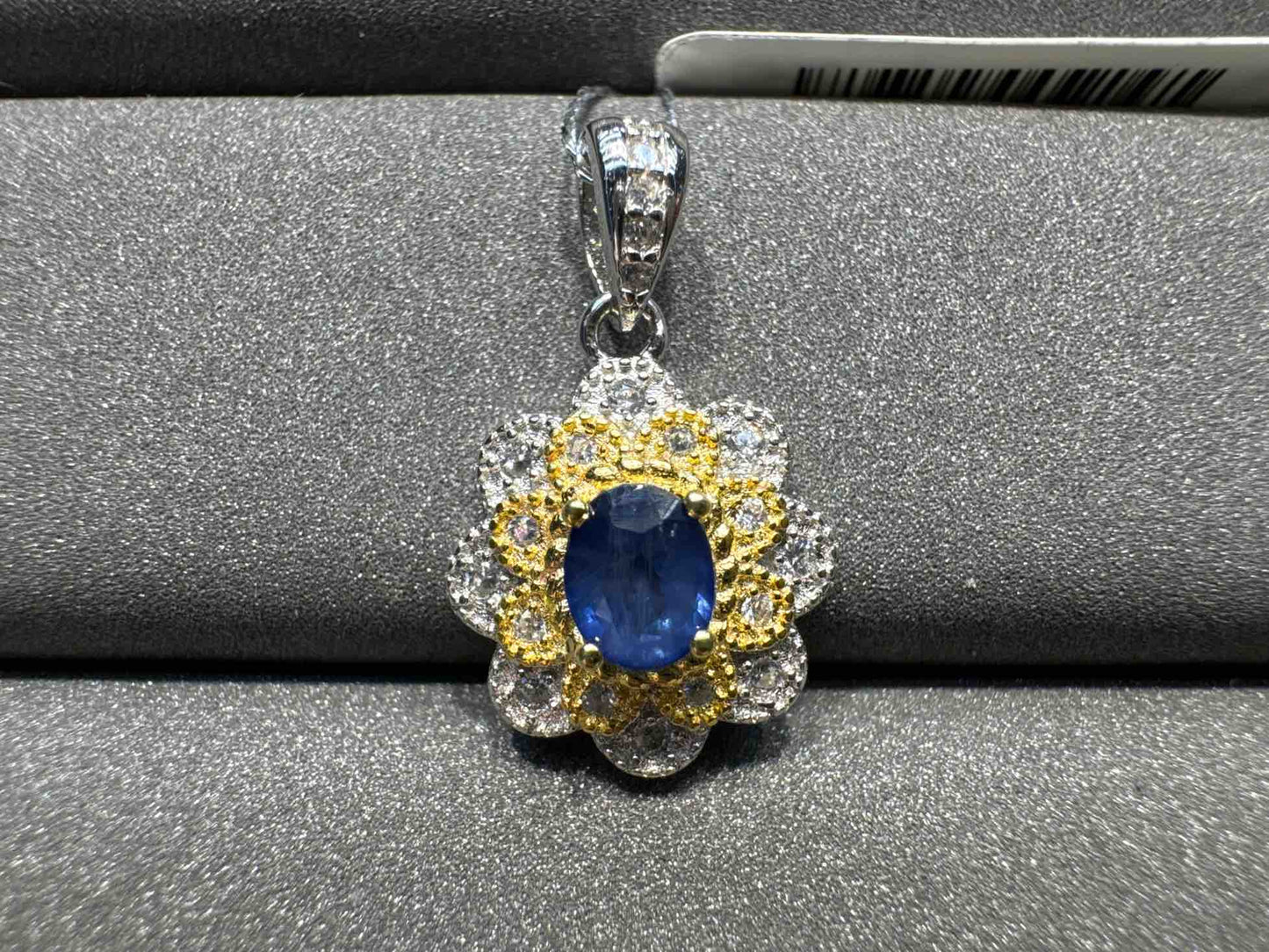 2040 Sapphire Pendant