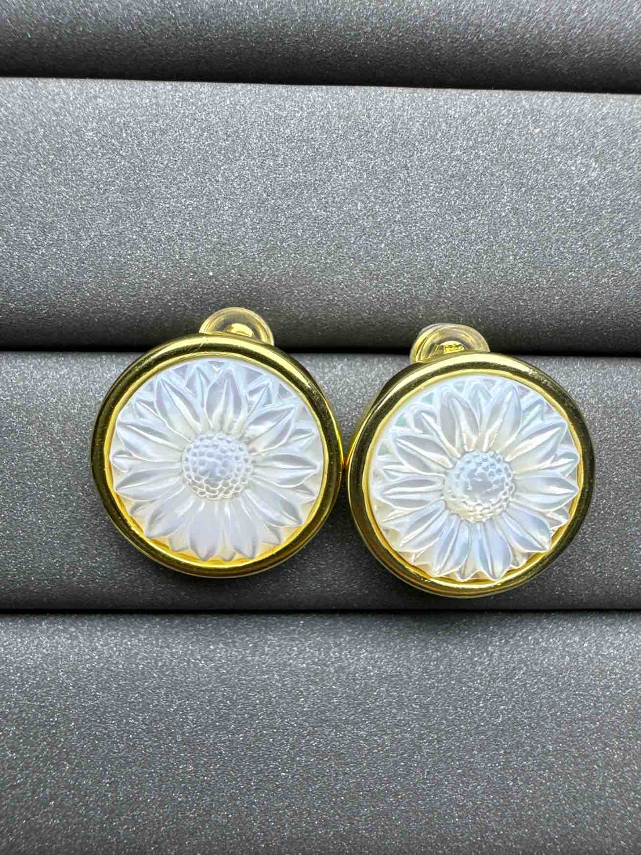 5144 Silver Conch Earrings