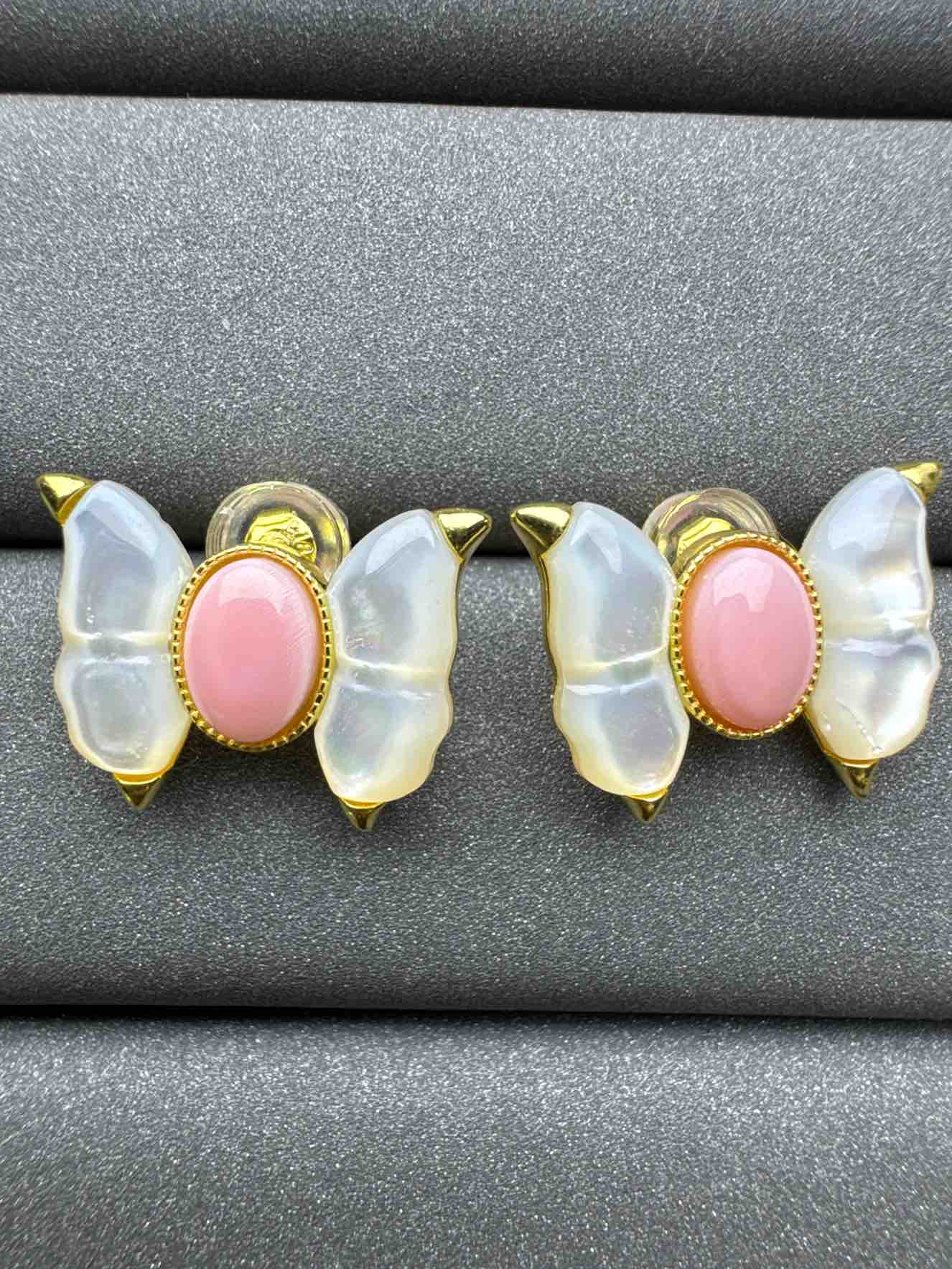 5154 Queen Conch Earrings