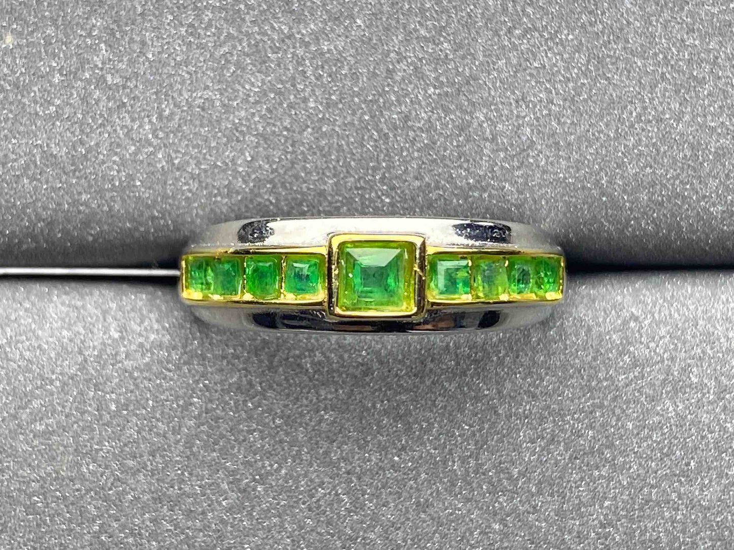 1985 Emerald Ring