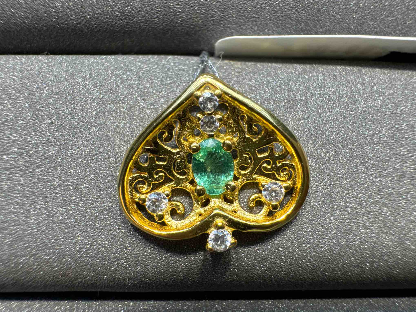 2010 Emerald Pendant