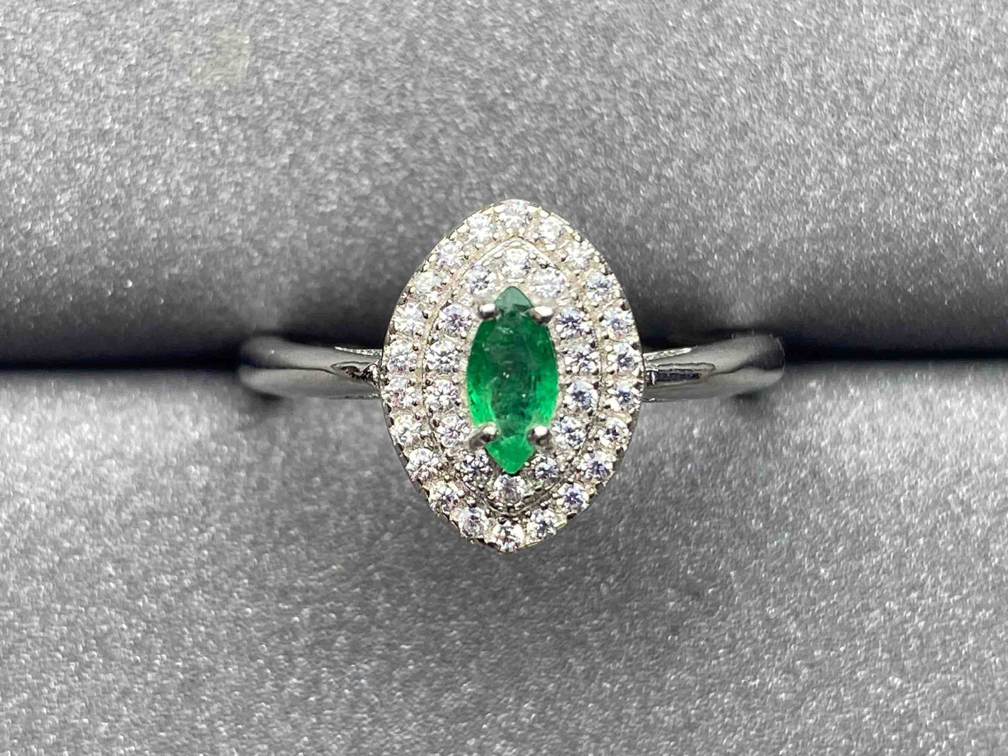 3123 Emerald Ring