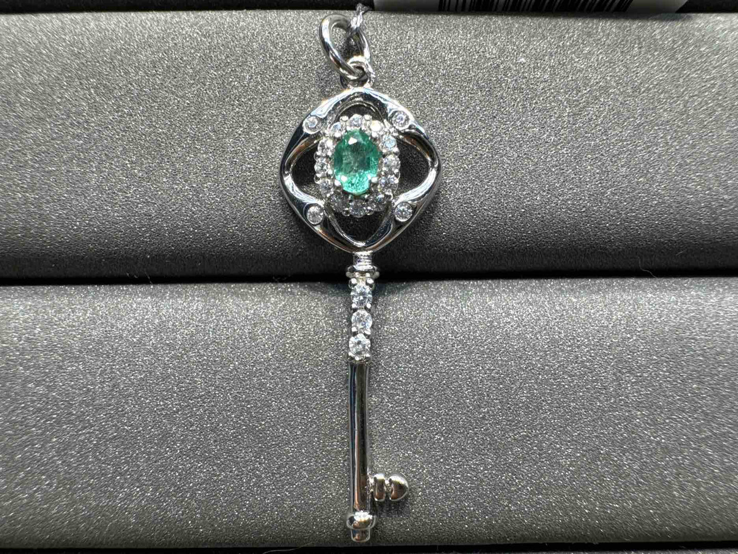 2016 Emerald Pendant