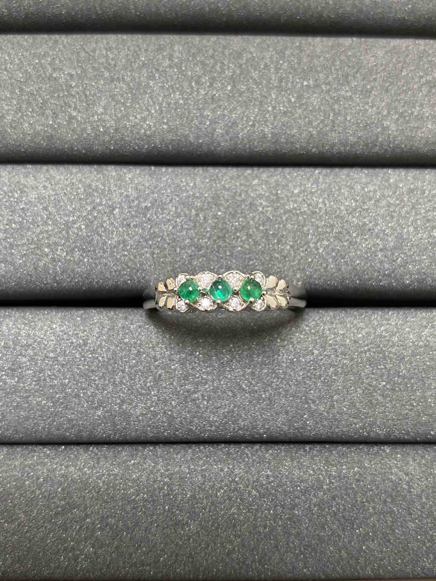2409 Emerald Ring