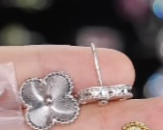 Yuki-four clover earring-silver color