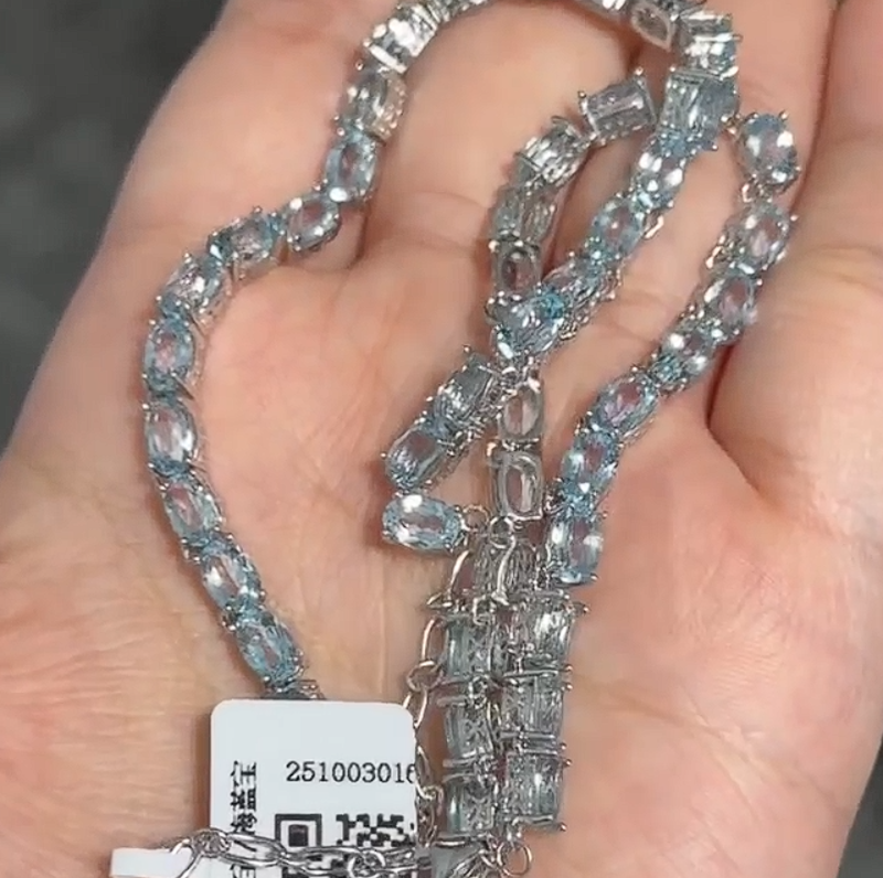 Lily-tennis necklace