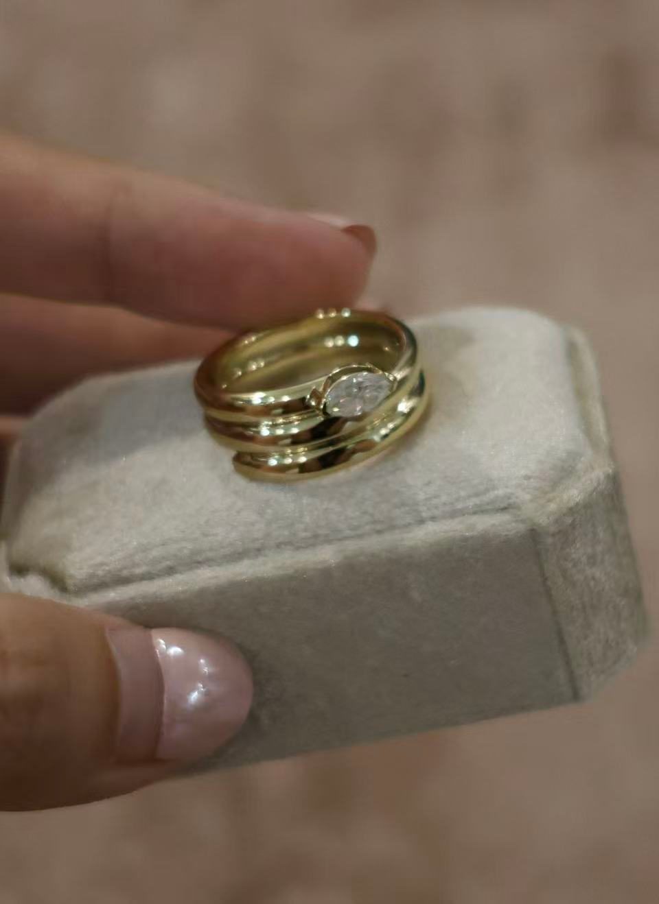 EE017 S925 Silver Ring