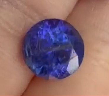 Yuki-tanzanite loose stone