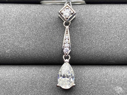 2599 Moissanite Pendant