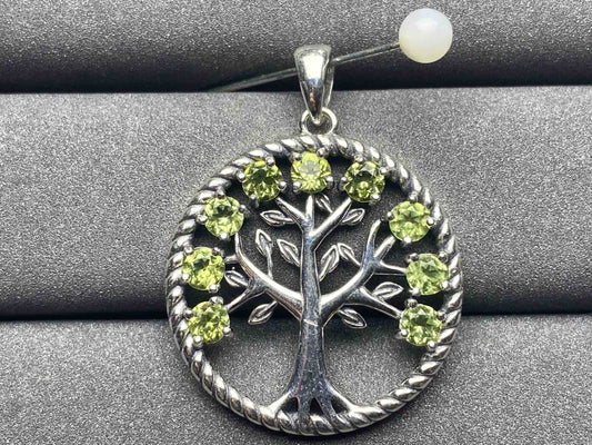 5456 Peridot Pendant