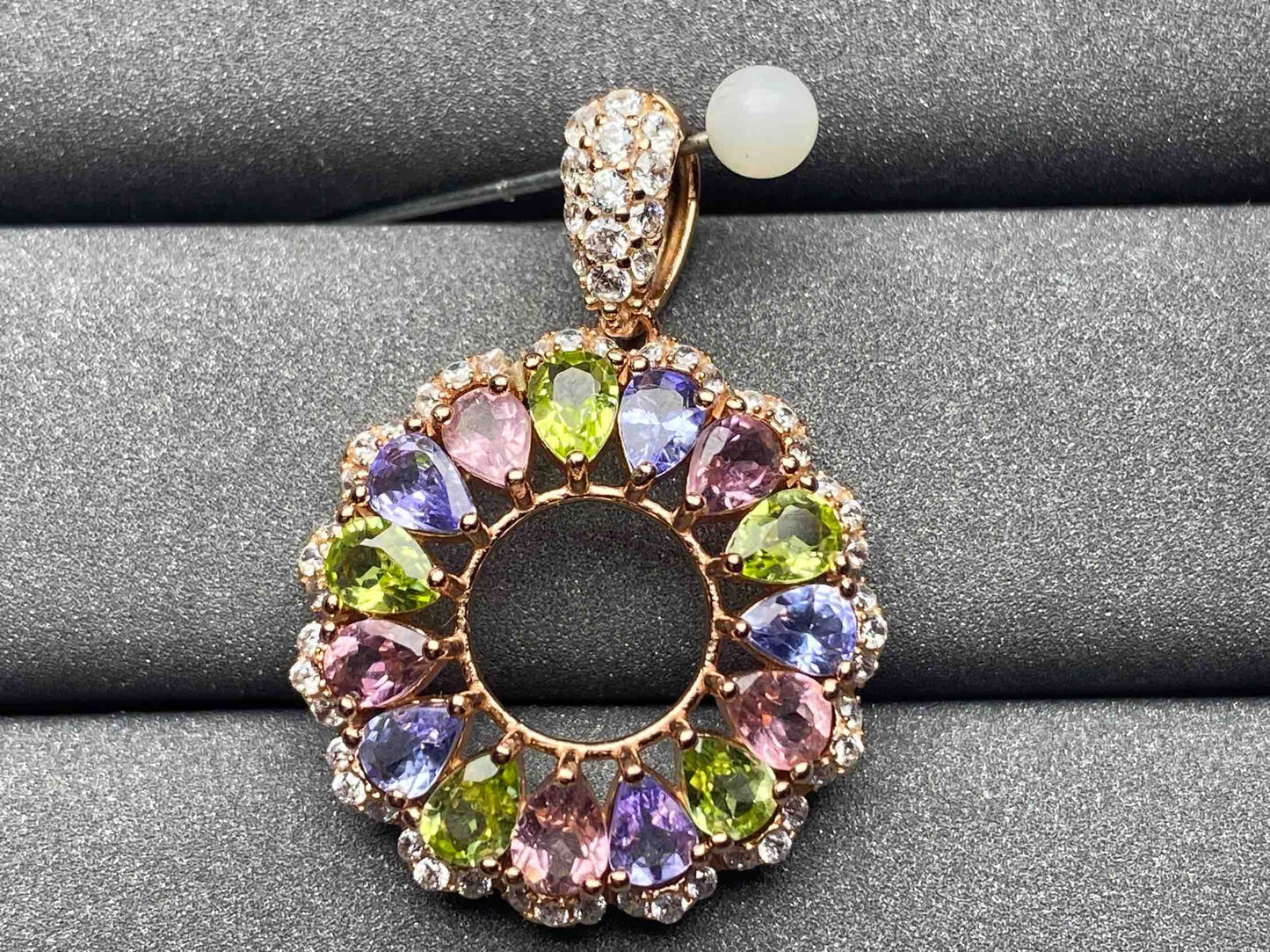 5492 Sapphire Pendant