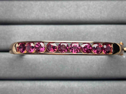 5521 Garnet Bangle