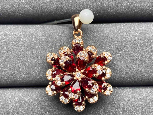 5525 Sapphire Pendant