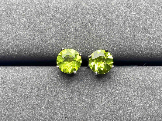 5920 Peridot Earrings